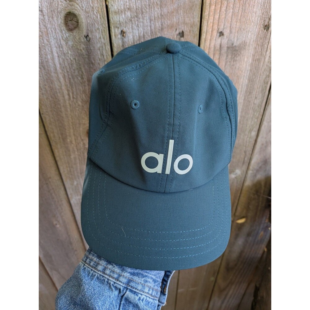 Alo Yoga Performance Off-Duty Cap Oceanic Teal Lightweight Stretchy Strapback